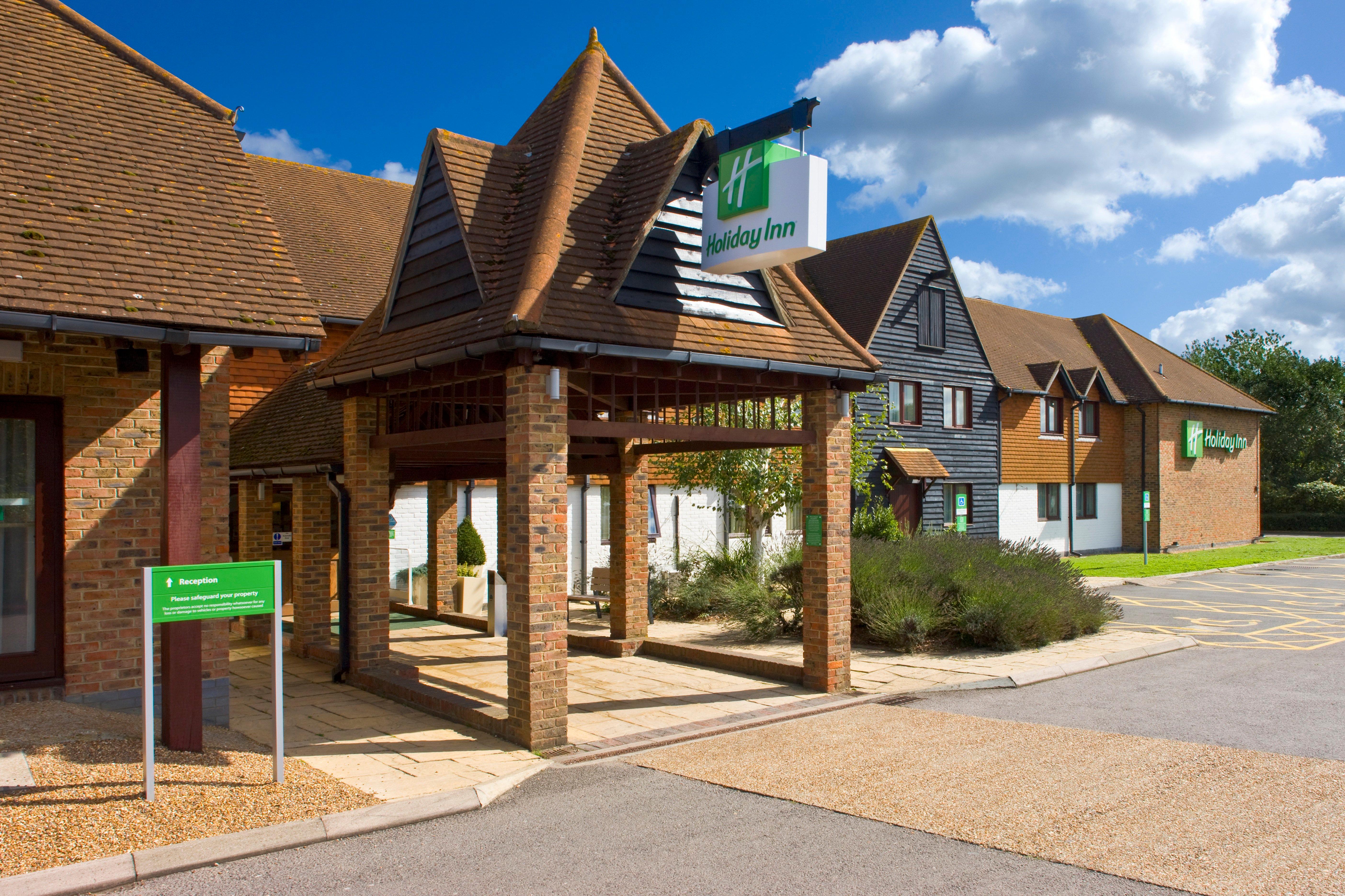 Holiday Inn Ashford Central By Ihg Exterior foto