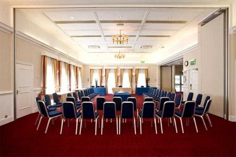 Holiday Inn Ashford Central By Ihg Exterior foto